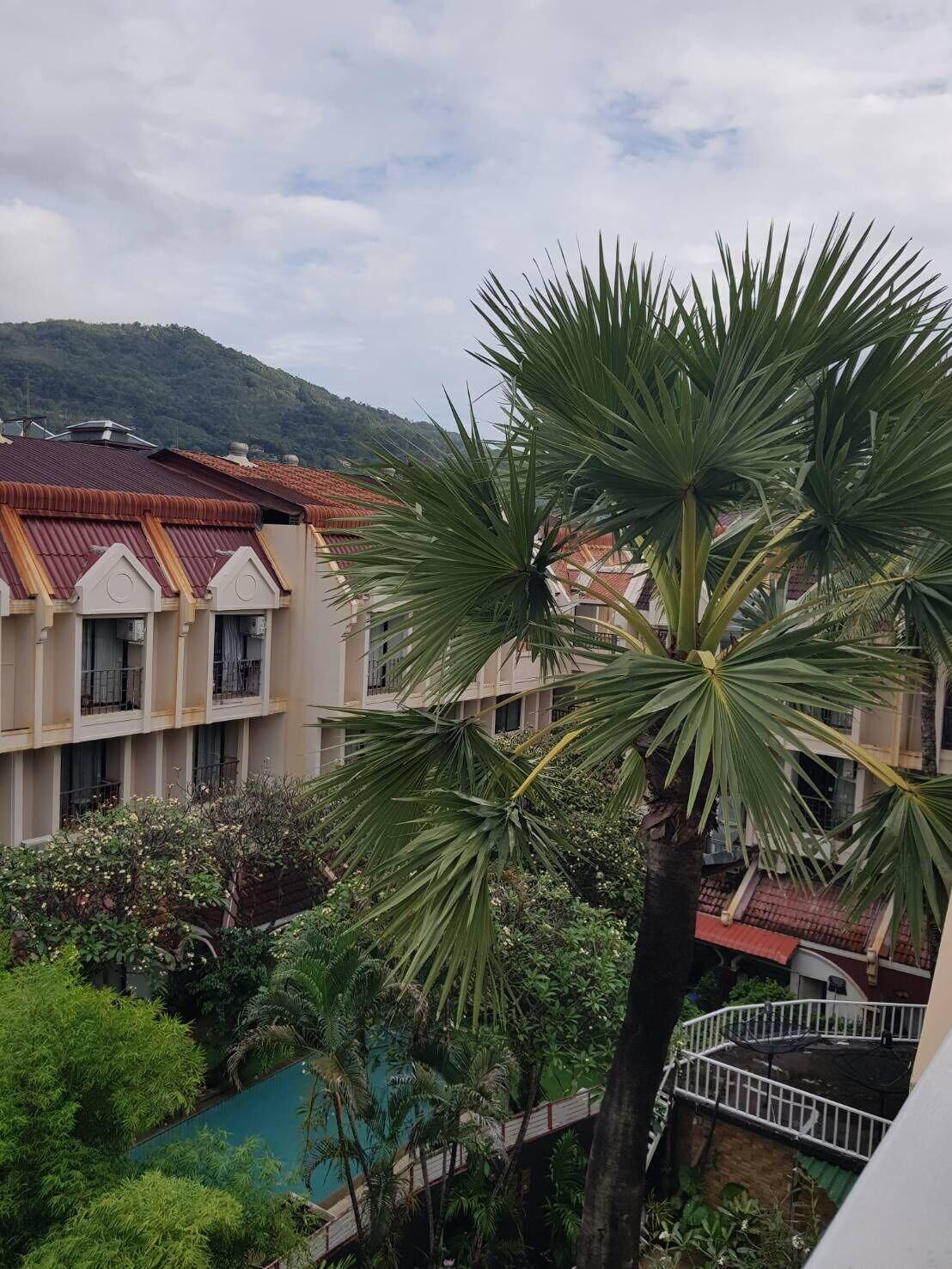 Boomerang Inn Phuket Exterior photo