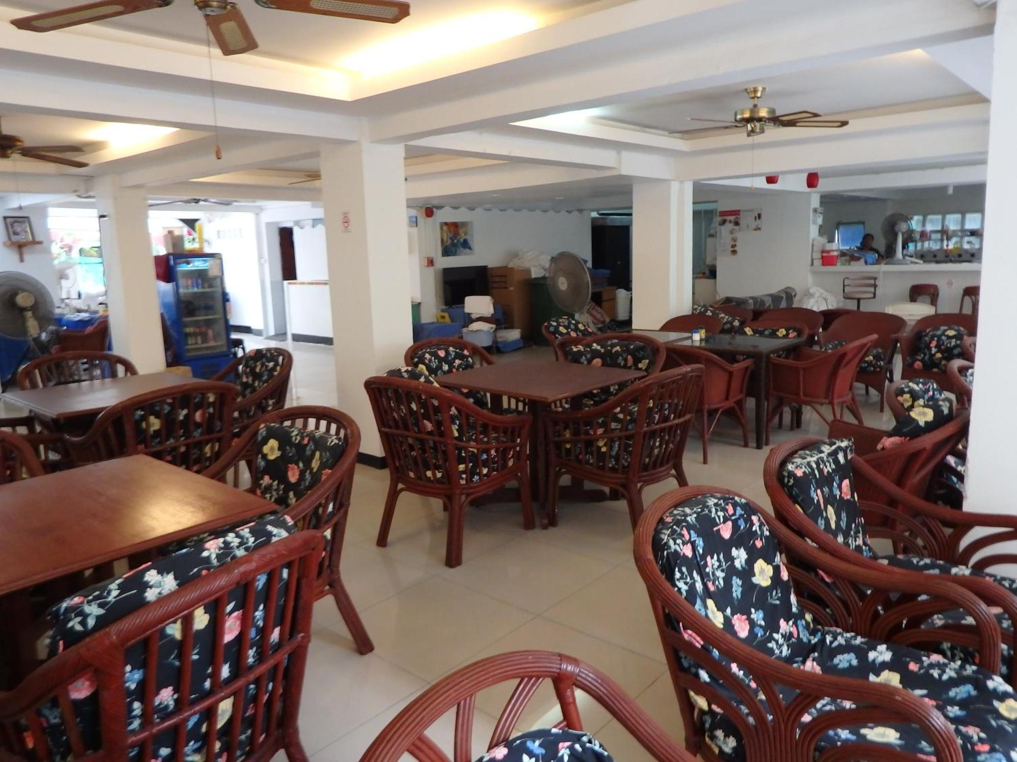 Boomerang Inn Phuket Exterior photo