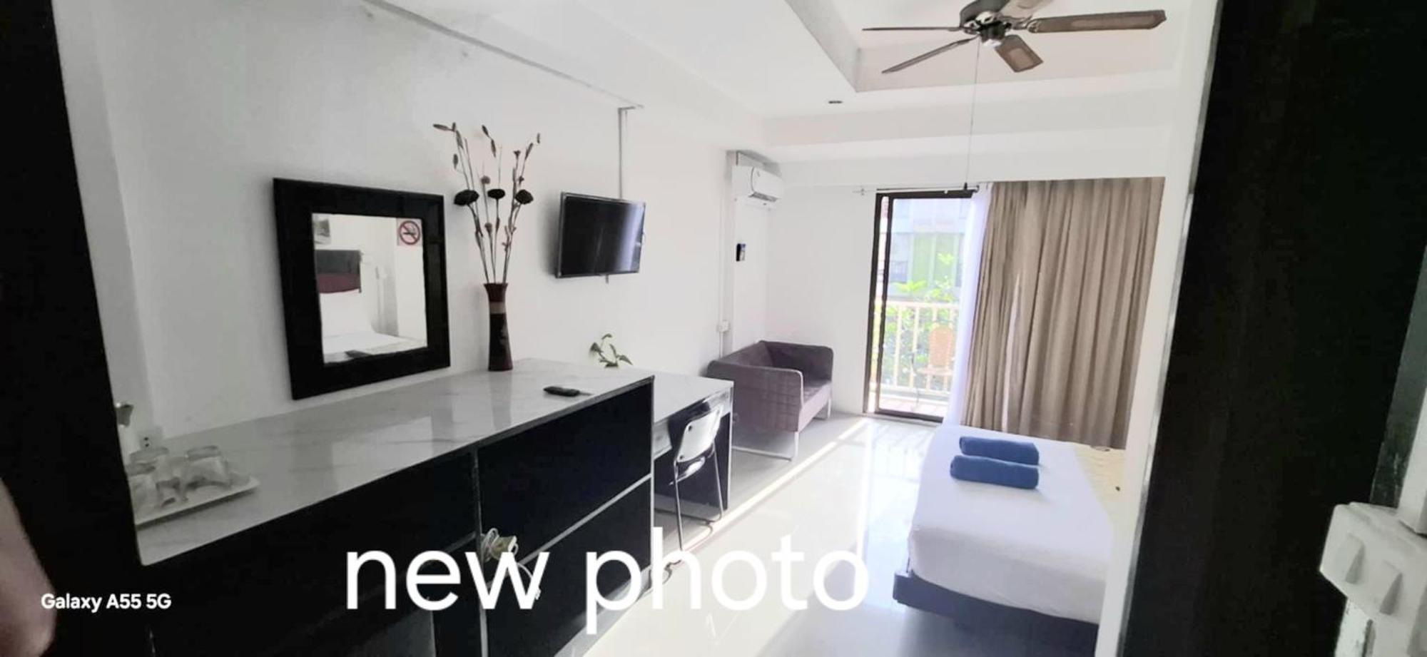 Boomerang Inn Phuket Exterior photo