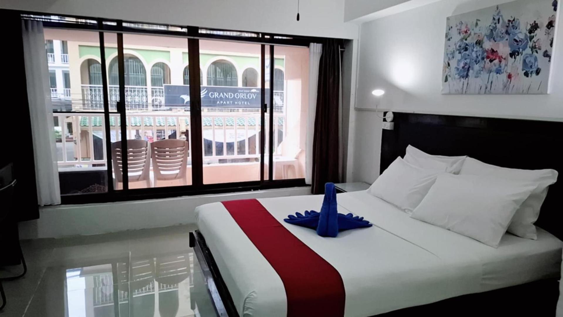 Boomerang Inn Phuket Exterior photo