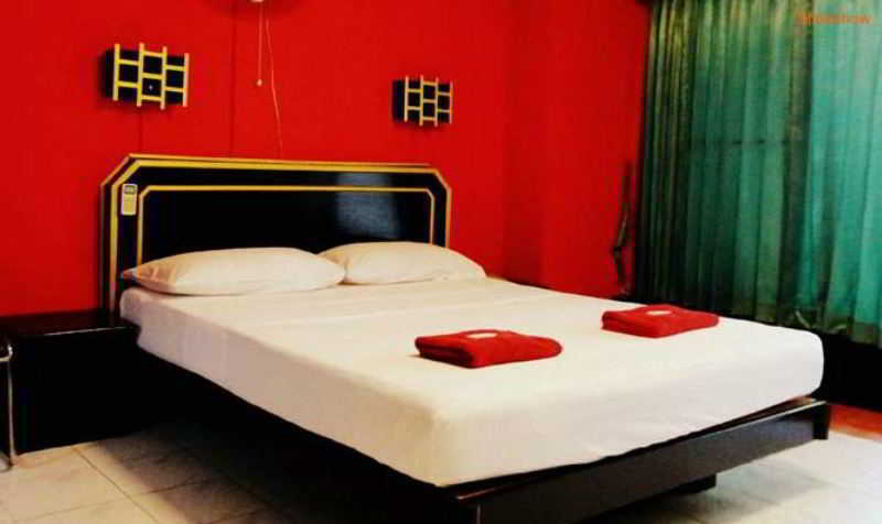 Boomerang Inn Phuket Exterior photo