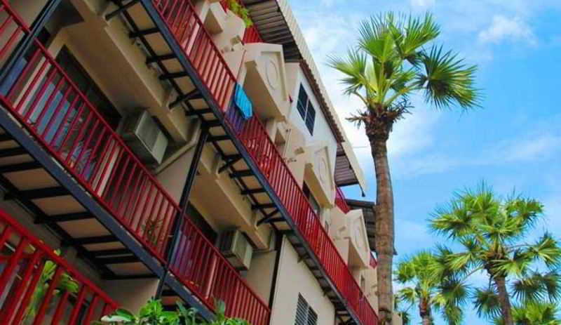 Boomerang Inn Phuket Exterior photo